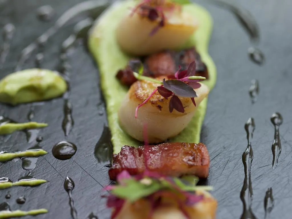Grassington House 5*,